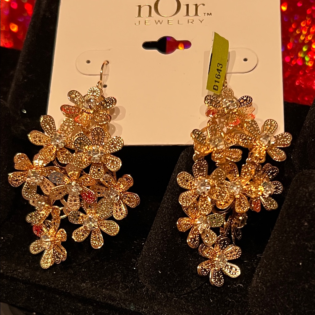 Noir Jewelry Gold And Silver Floral Earrings 28$